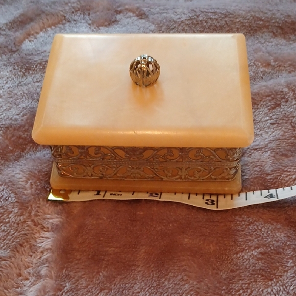 Genuine Italian Alabaster Jewelry Box - Picture 3 of 8